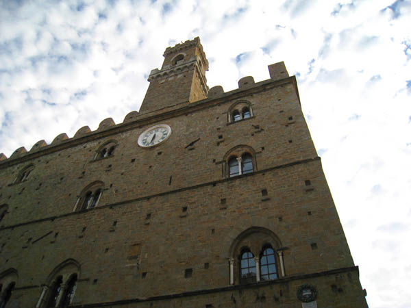 Volterra Clock
